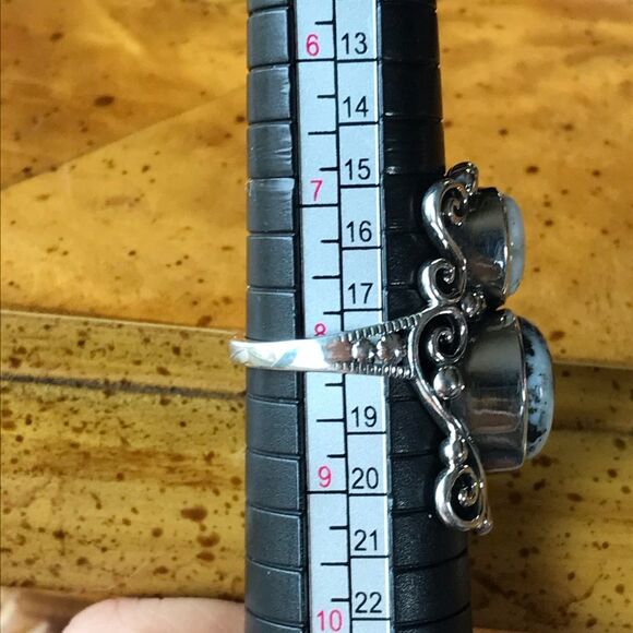 Natural White Buffalo Sterling Silver Feather Ring Size 8 - Picture 4 of 10